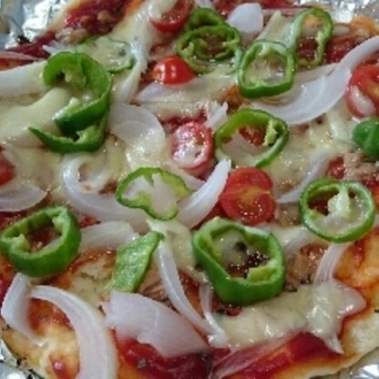 久しぶりに作りました＼(^o^)／
ピザはやっぱりこちらのレシピが一番です♡♡♡